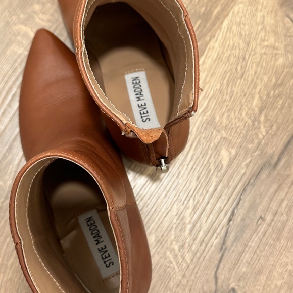 Size 5 - Steve Madden Women's Cognac Booties - Picture 2 of 13